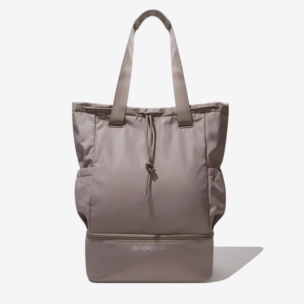 Beyond Yoga Convertible gym bag NWT
